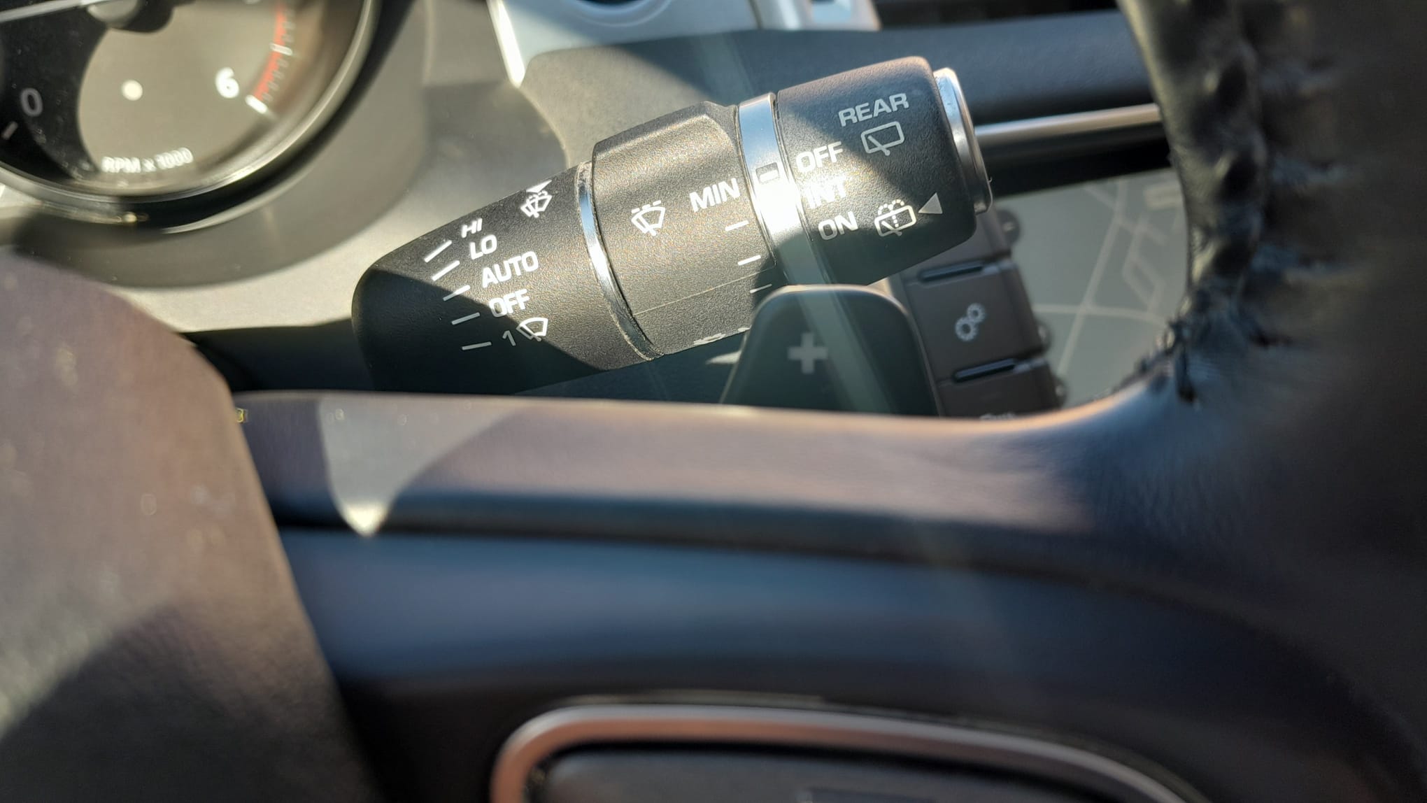 LAND ROVER EVOQUE 2.0 TD4 SE DYNAMIC 150CV AUTO 4X4 IMM 01/04/2017 KM 144750 € 14.690,00 - immagine 14