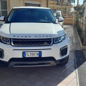 LAND ROVER EVOQUE 2.0 TD4 SE DYNAMIC 150CV AUTO 4X4 IMM 01/04/2017 KM 144750 € 14.690,00