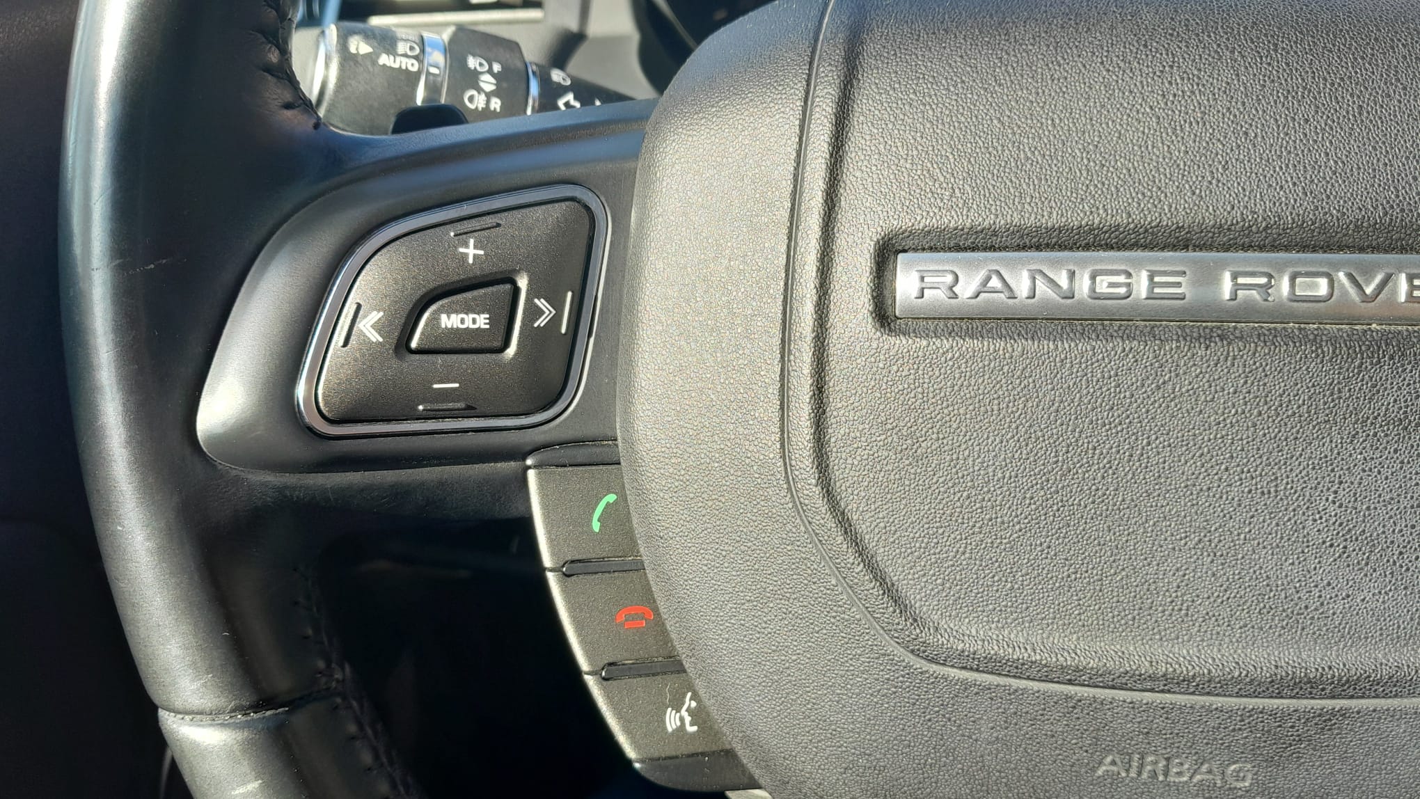 LAND ROVER EVOQUE 2.0 TD4 SE DYNAMIC 150CV AUTO 4X4 IMM 01/04/2017 KM 144750 € 14.690,00 - immagine 8