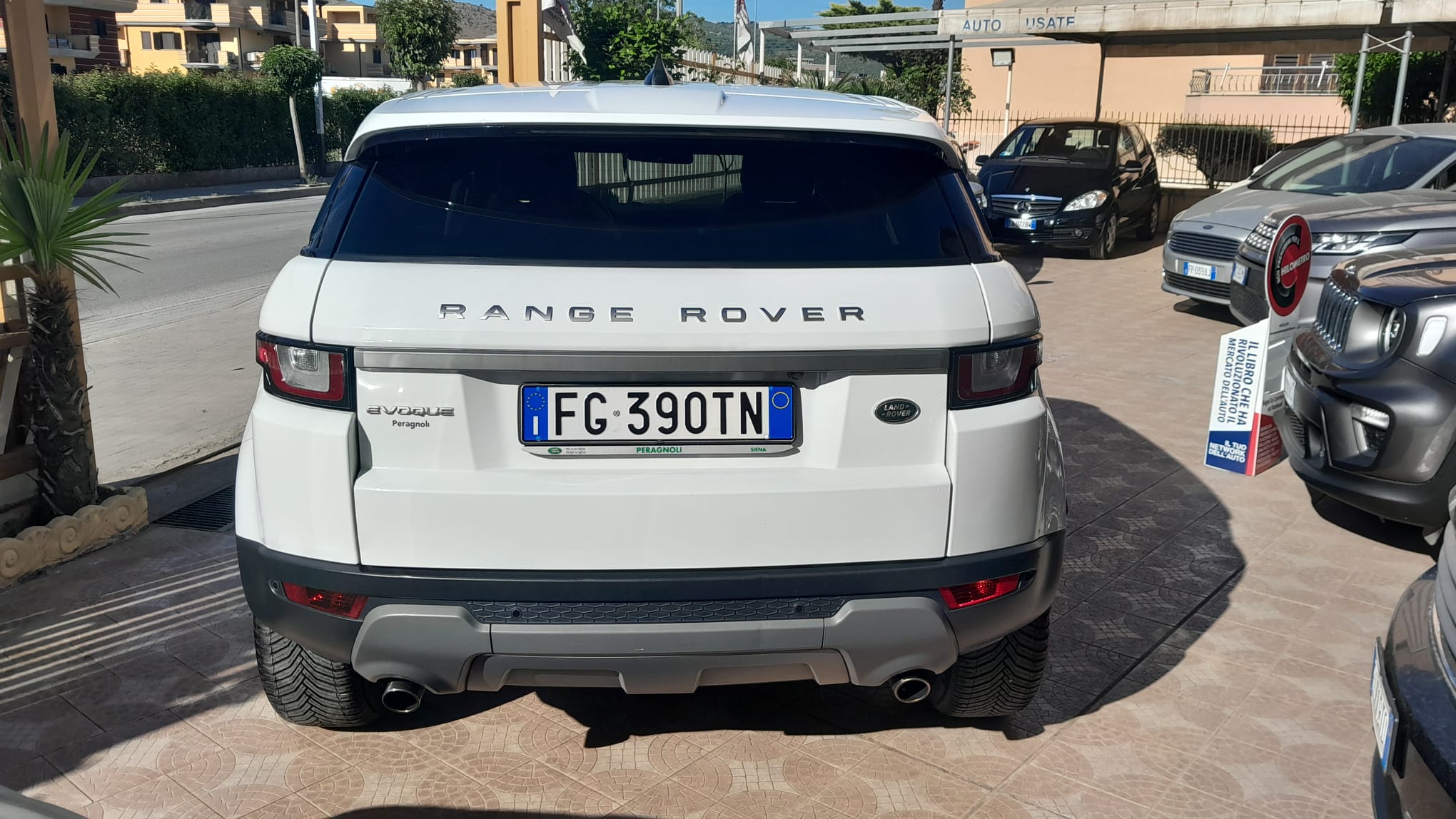 LAND ROVER EVOQUE 2.0 TD4 SE DYNAMIC 150CV AUTO 4X4 IMM 01/04/2017 KM 144750 € 14.690,00 - immagine 6