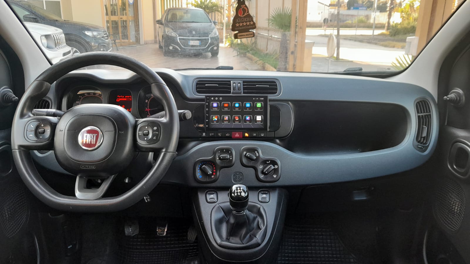 FIAT PANDA 1.2 POP 69CV IMM 12/2017 KM 182000 CAMBIO MANUALE € 6.490,00 - immagine 15