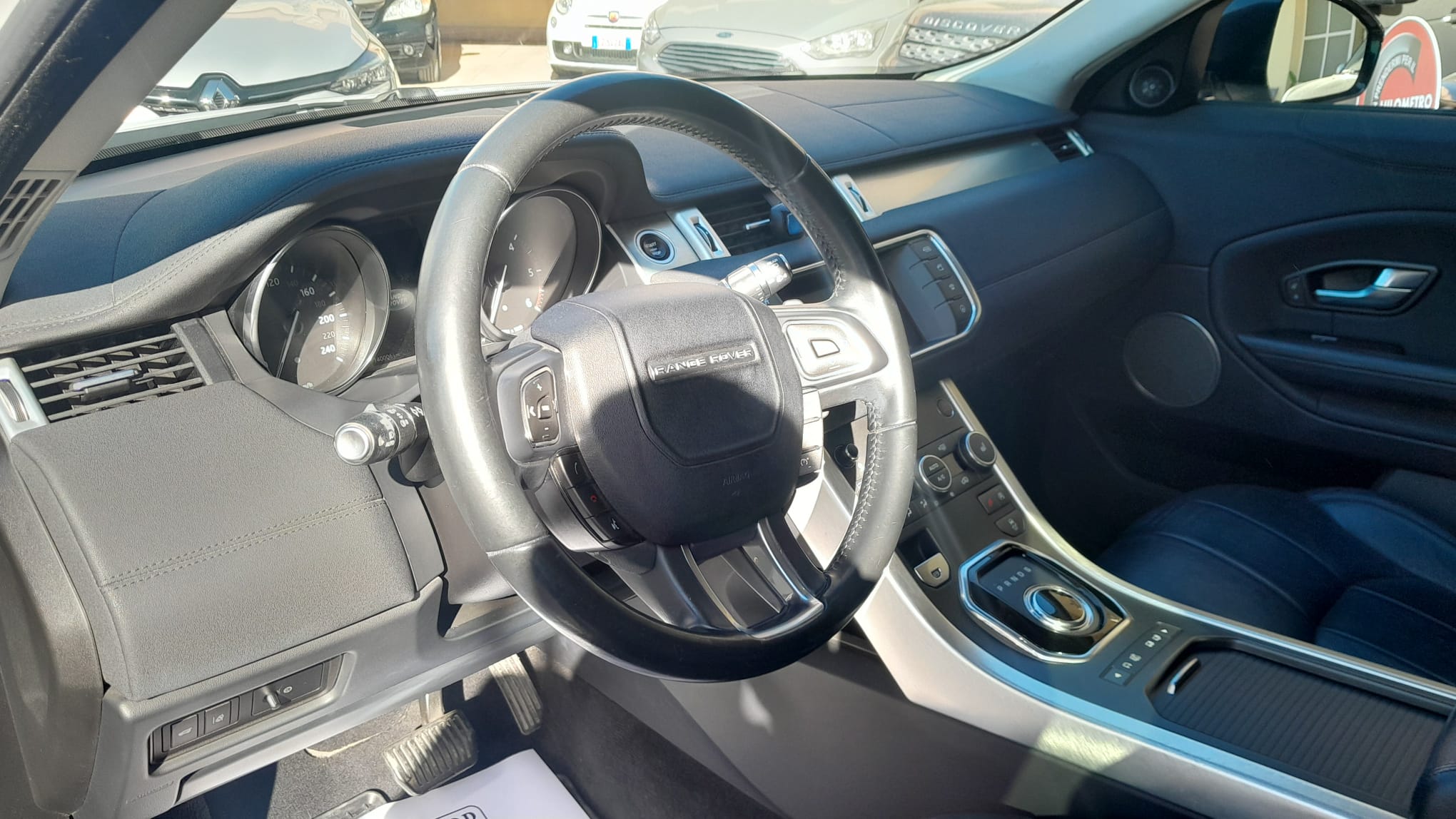 LAND ROVER EVOQUE 2.0 TD4 SE DYNAMIC 150CV AUTO 4X4 IMM 01/04/2017 KM 144750 € 14.690,00 - immagine 15