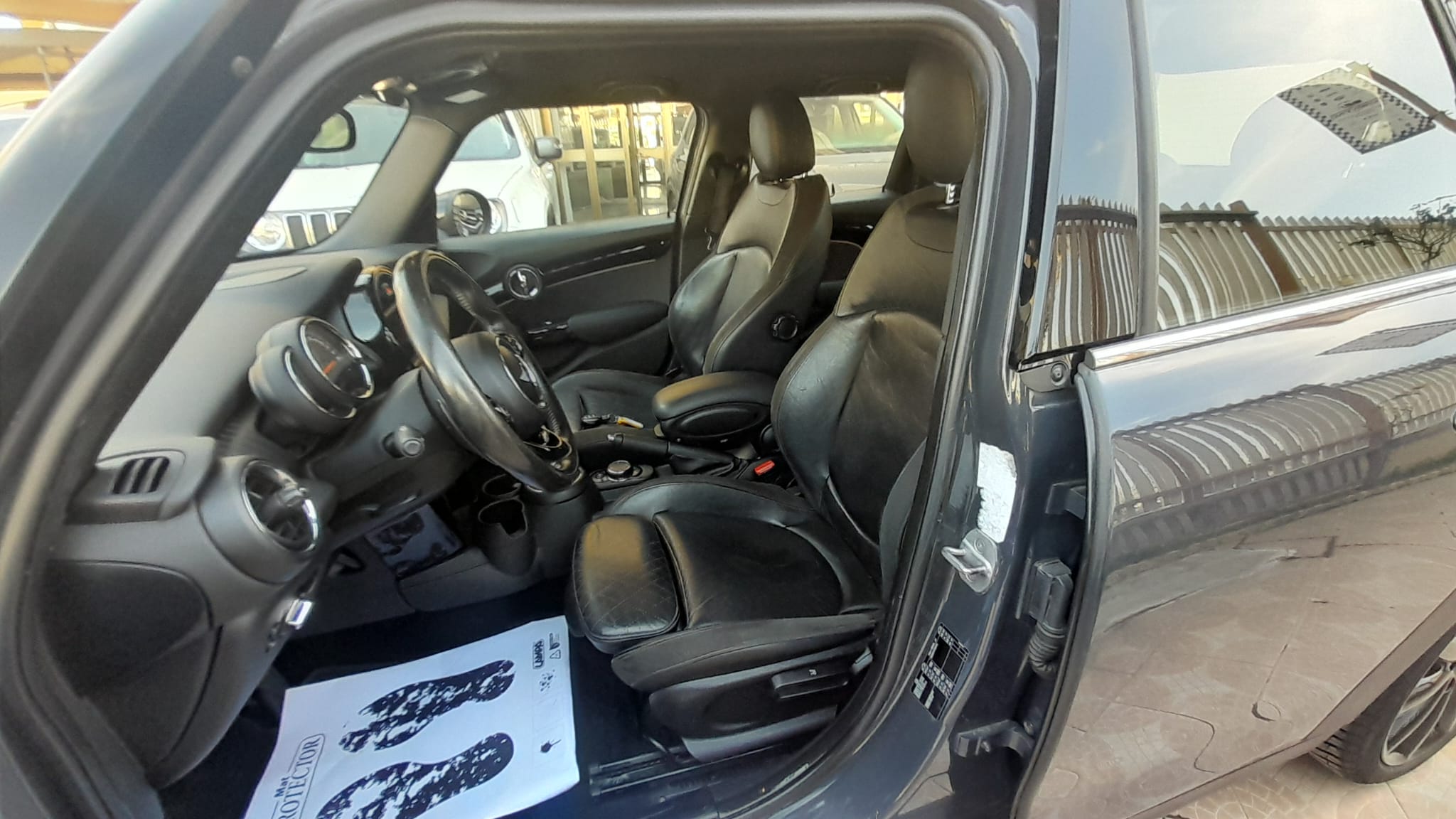 MINI 2.0 COOPER SD HYPE 5P AUTO IMM 24-04-2018 KM 147000 DIESEL AUTOMATICA € 15.490,00 - immagine 10