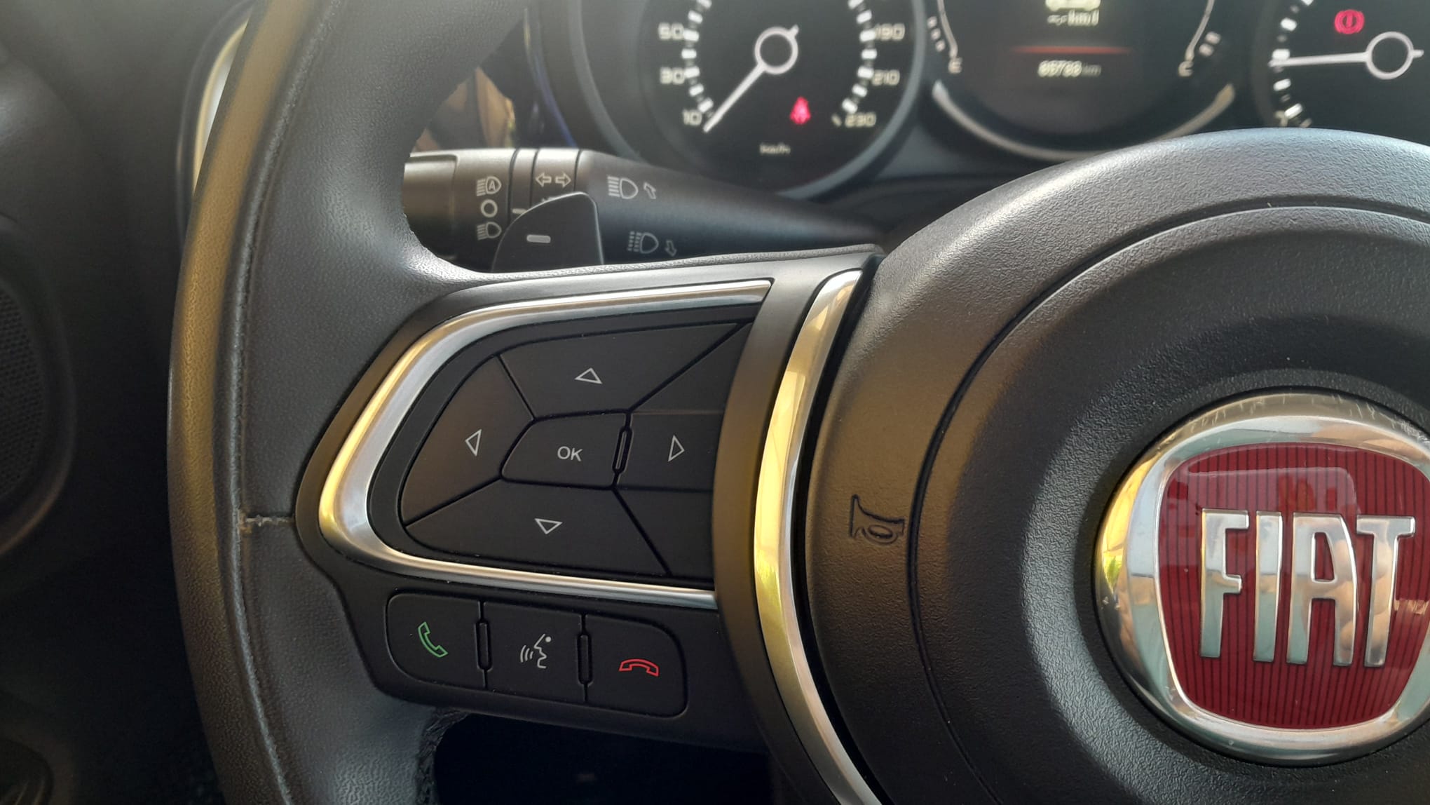 FIAT 500L 1.3 MJT MIRROR CITY CROSS 95 CV DUALOGIC IMM 04/2019 KM 85700 AUTOMATICA € 11.990,00 - immagine 9