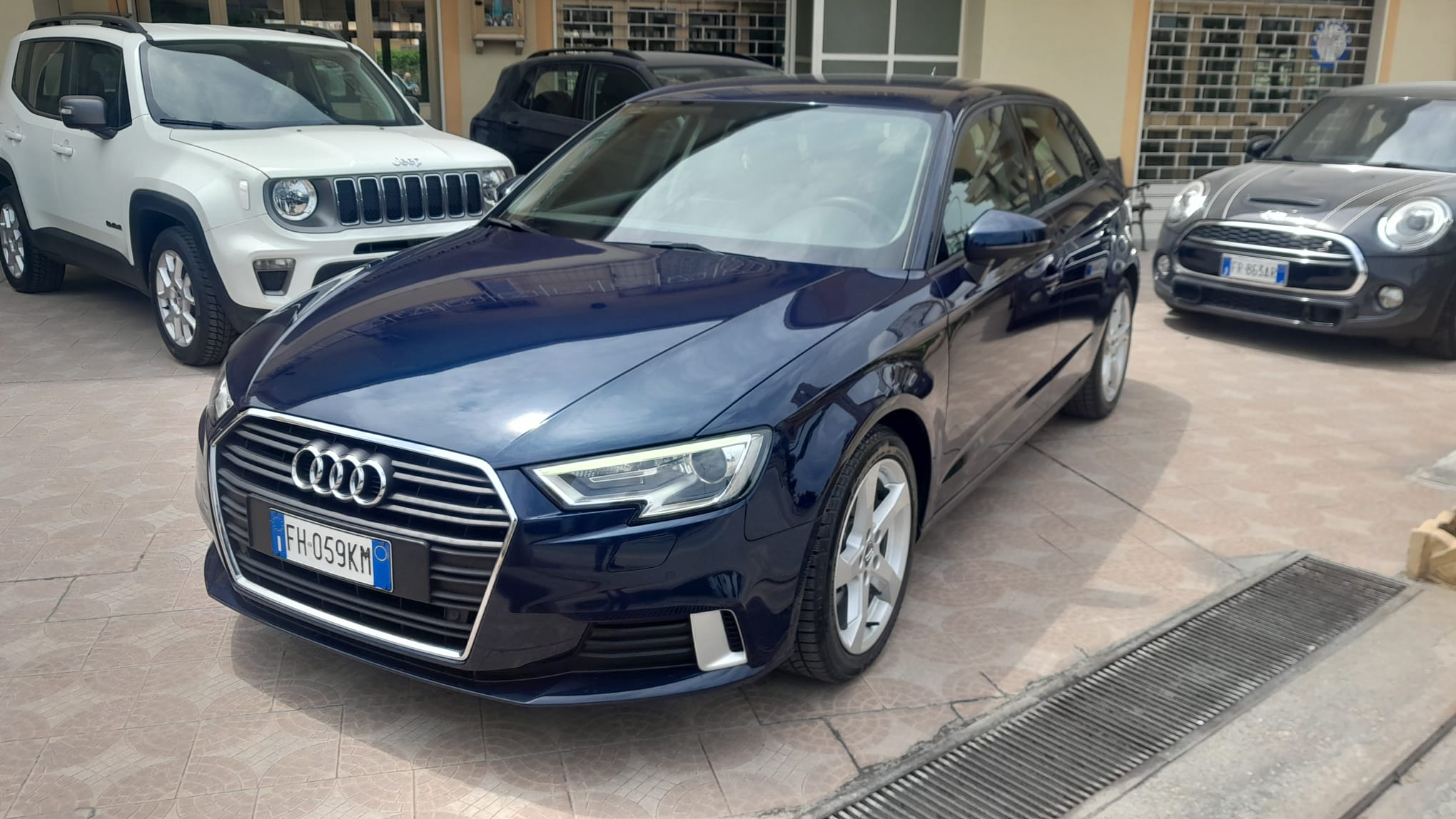 A3 SPB 1.6 TDI S-TRONIC 110CV SPORT IMM 28/02/2017 KM 153800 € 12.990,00 - immagine 2